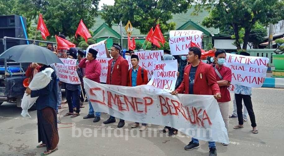IMM Demo DPRD Sumenep