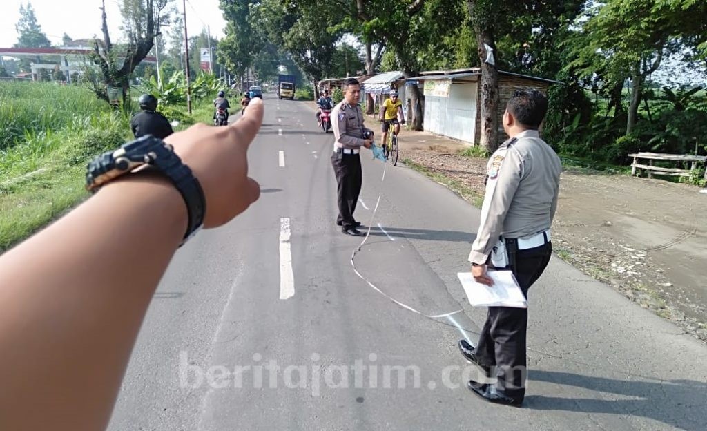 Kecelakaan Beruntun, Pengendara Motor Tewas Dilindas Truk