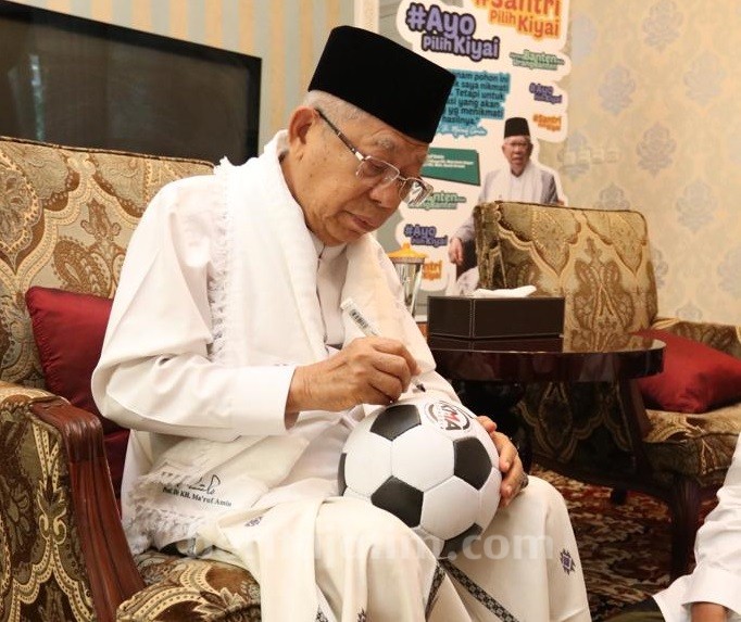 Wapres Ma’ruf Amin: Kita Ciptakan Sepak Bola yang Berakhlakul Karimah