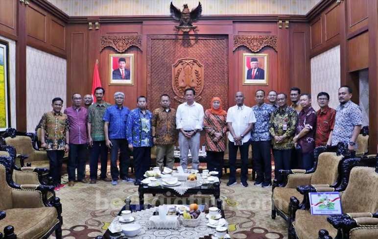 Gubernur Khofifah: PWI dan SIWO Jatim Harus Sukseskan Porwanas 2020