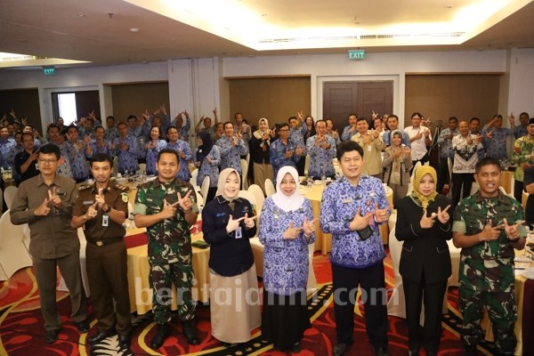 Bupati Kediri Ajak Warga Input Data Sensus Penduduk Online