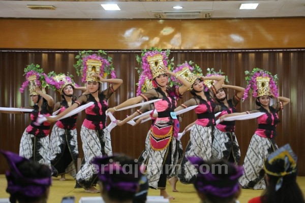 Pemkab Kediri Gali Potensi Kesenian Melalui Karya Tari Tingkat SMP