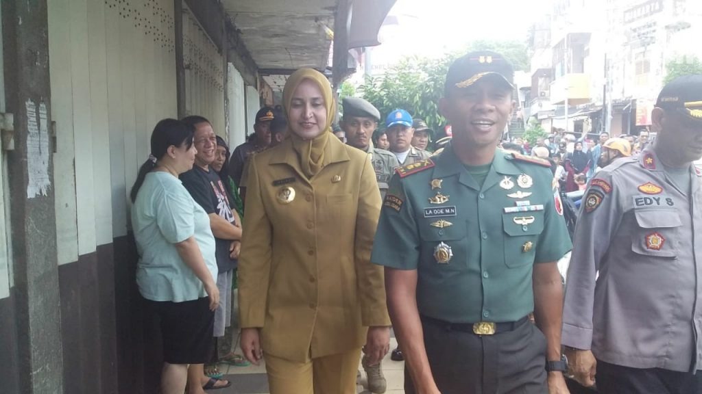 Bupati Jember: Cegah Banjir, 10 Ruko yang Roboh ke Sungai Harus Dievakuasi
