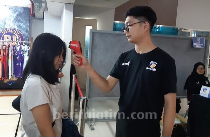 Antisipasi Corona, Penonton IBL Seri 6 Dicek Suhu Tubuh