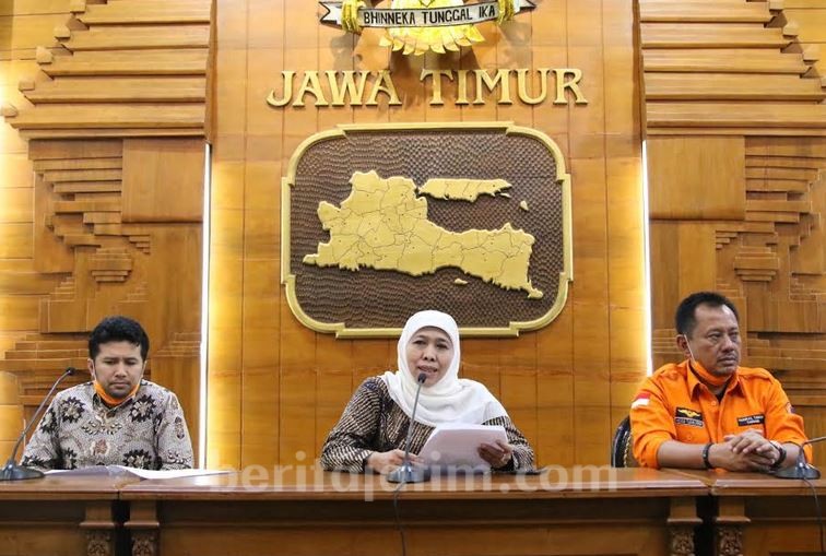 Enam Dokter Meninggal Korban Corona, Gubernur Khofifah: Pahlawan Kesehatan!