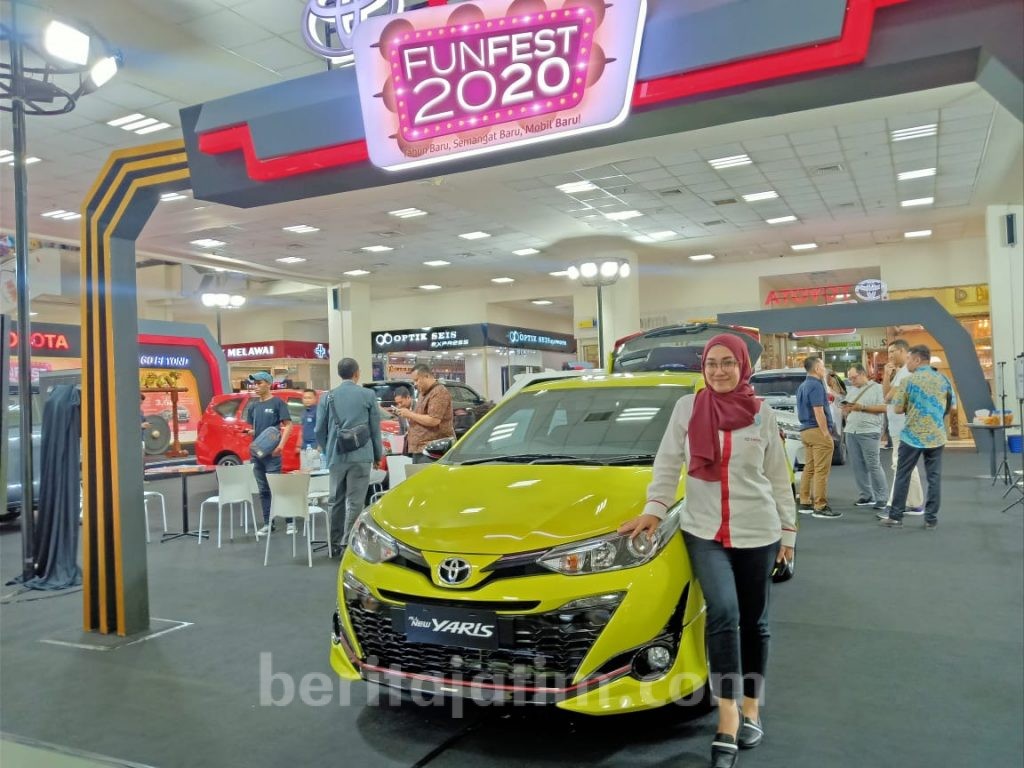Jelang Lebaran Toyota Pacu Penjualan Mobil