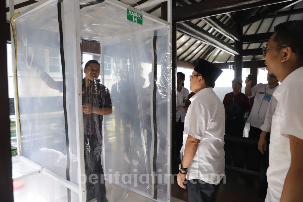 Warga di Malang Bisa Manfaatkan Bilik Sikat Corona Untuk Cek Kondisi Tubuh
