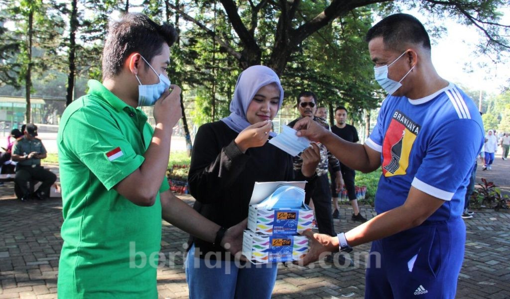 Warga Malang Lakukan Gerakan Massal Lawan Covid-19