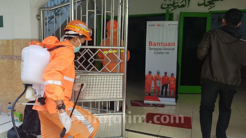 Pertamina Lakukan Disinfektasi di Ring I Integrated Terminal Surabaya