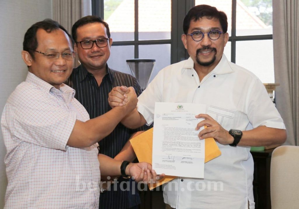 Machfud Arifin Terima Surat Rekomendasi dari Golkar