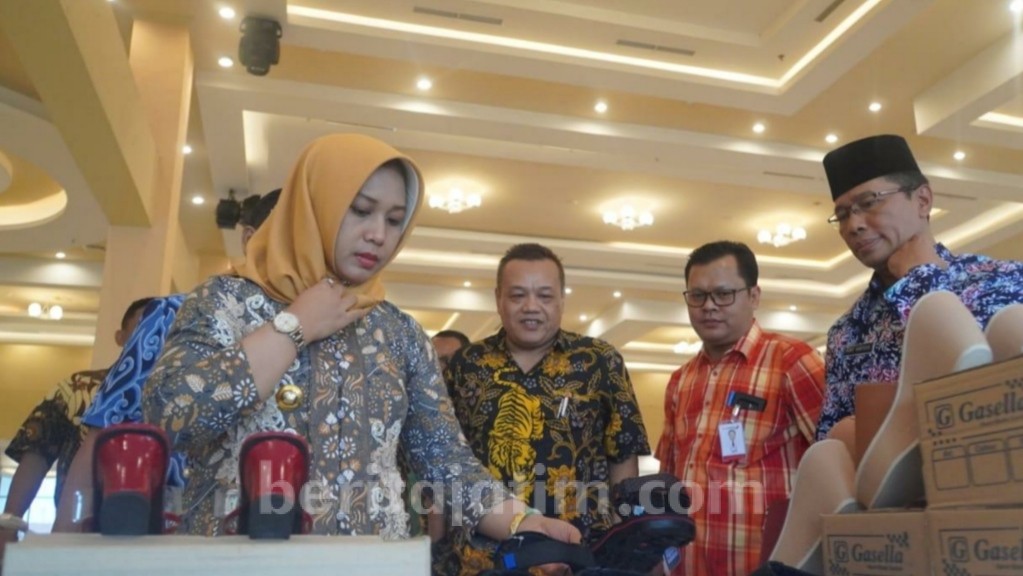 Wali Kota Mojokerto Coaching Clinic IKM Alas Kaki