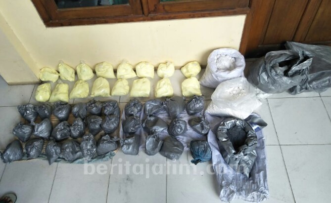 Polisi Tangkap Pemilik Bahan Peledak