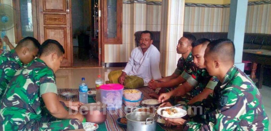 Bangun Keakraban, TMMD Kodim 0817 Gresik Berbaur dengan Masyarakat