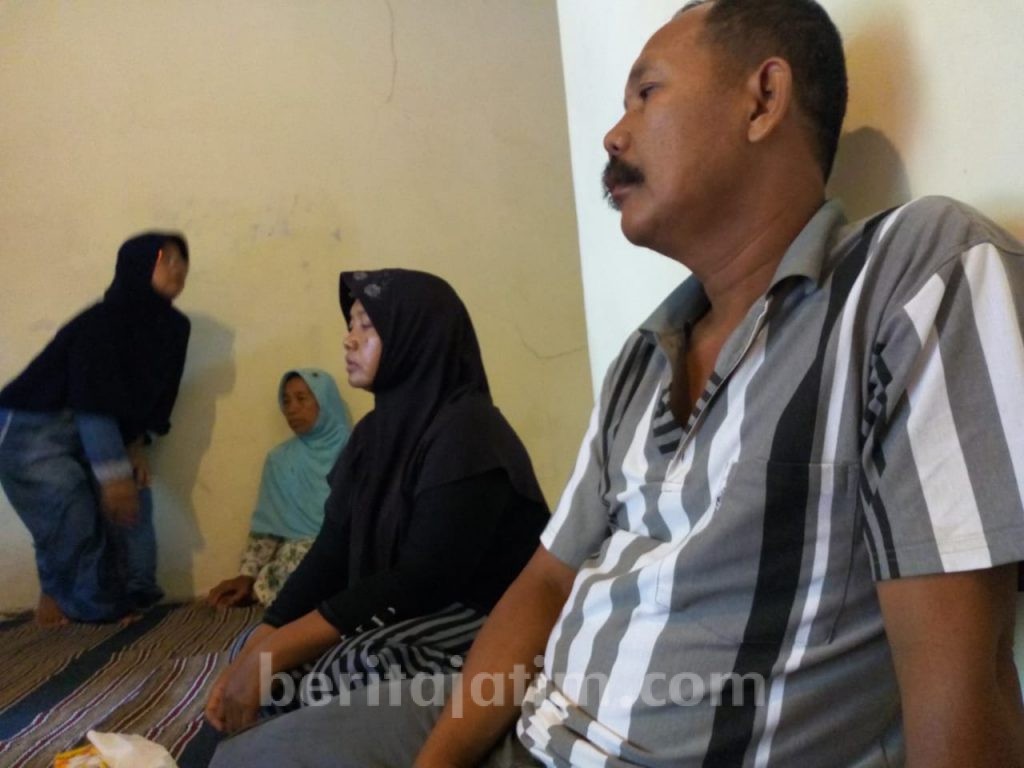 Ingat Anak Semata Wayang, Tangis Orangtua Serda Dadang Pecah