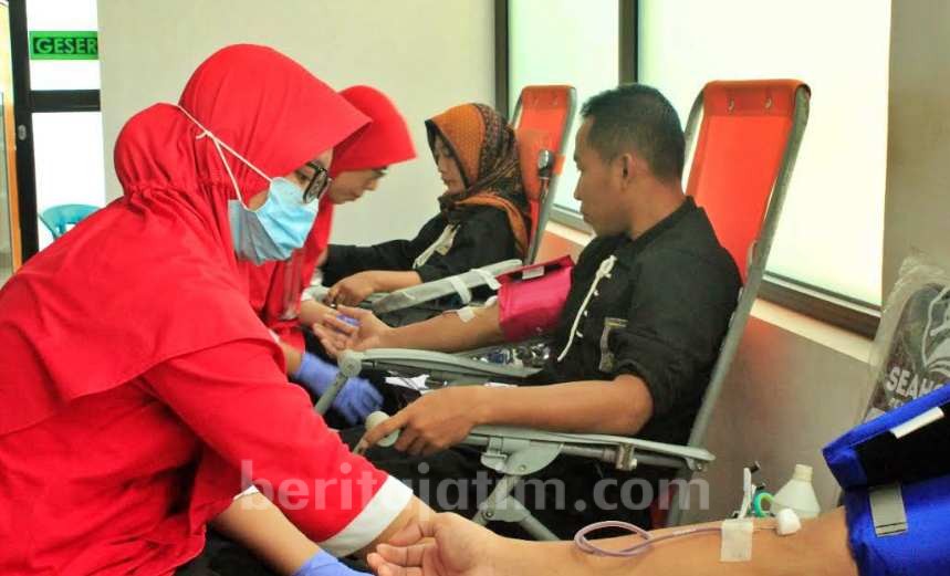 Tandai Satu Tahun Berdiri, Klinik Anugerah Sehat Pacitan Adakan Donor Darah