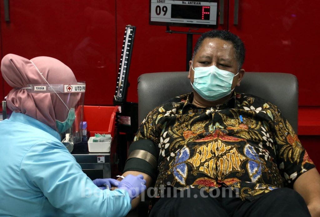 Stok Darah PMI Surabaya Turun 70 Persen