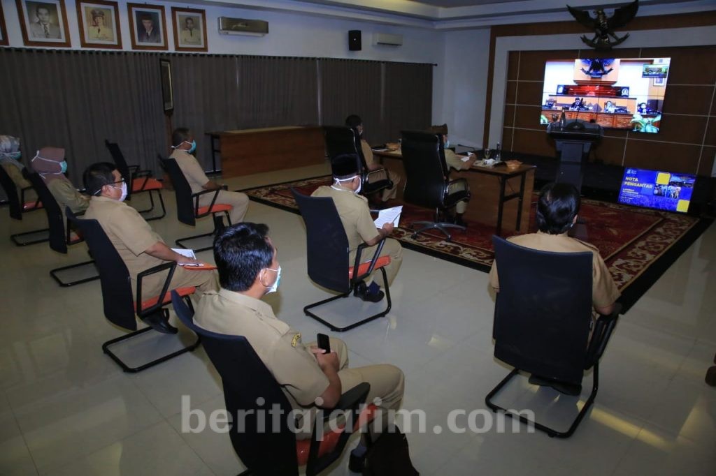 Bupati Anas Sebut Warga Miskin Turun, Pendidikan Meningkat, Pariwisata Bergeliat