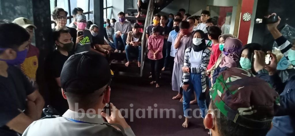 Polresta Malang Kota Razia Warga Yang Tidak Lakukan Physical Distancing
