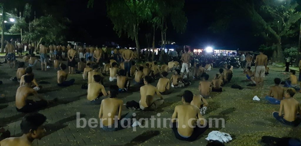 Polisi Ciduk Ratusan Pembalap Liar di GOR Ken Arok Malang