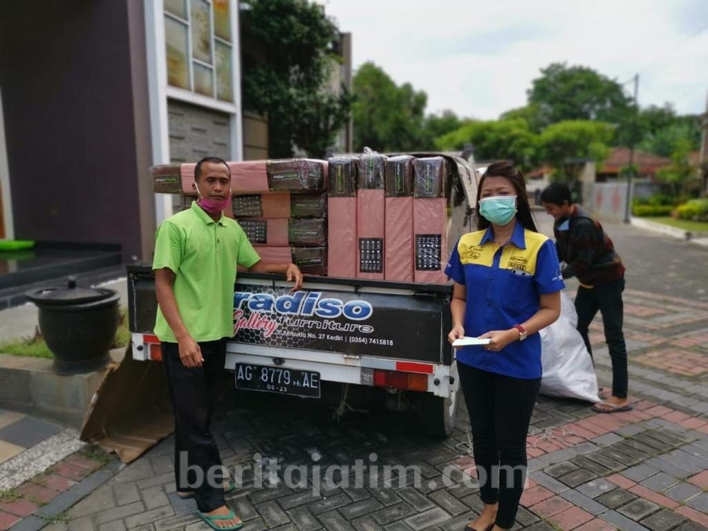 Pengusaha Mebel di Kota Kediri Sumbang Kasur untuk Ruang Observasi Corona