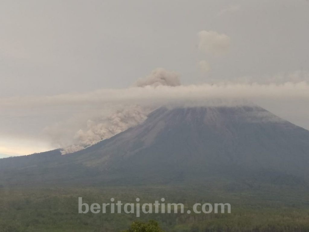 Pendakian Gunung Semeru Penuh Sejak Kembali Dibuka 1 Oktober