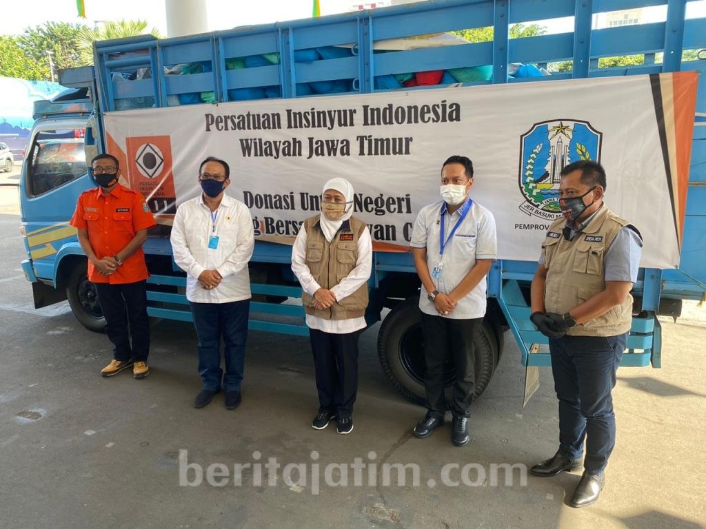 Insinyur Mengabdi Sumbang 1.050 Sembako, 1.300 Masker dan 50 APD ke Gugus Tugas Jatim