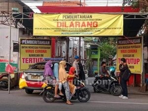 Jelang Ramadan, Tradisi Ziarah Makam di TPU Gresik Sepi