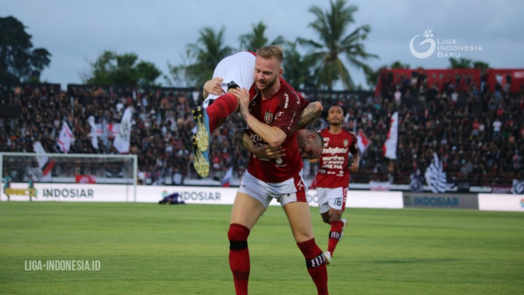 Penyerang Bali United Melvin Platje Tak Pulang ke Belanda