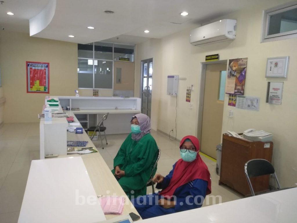 Suka Duka Tim Medis Ruang Isolasi Covid-19 RSUD Gambiran Kediri