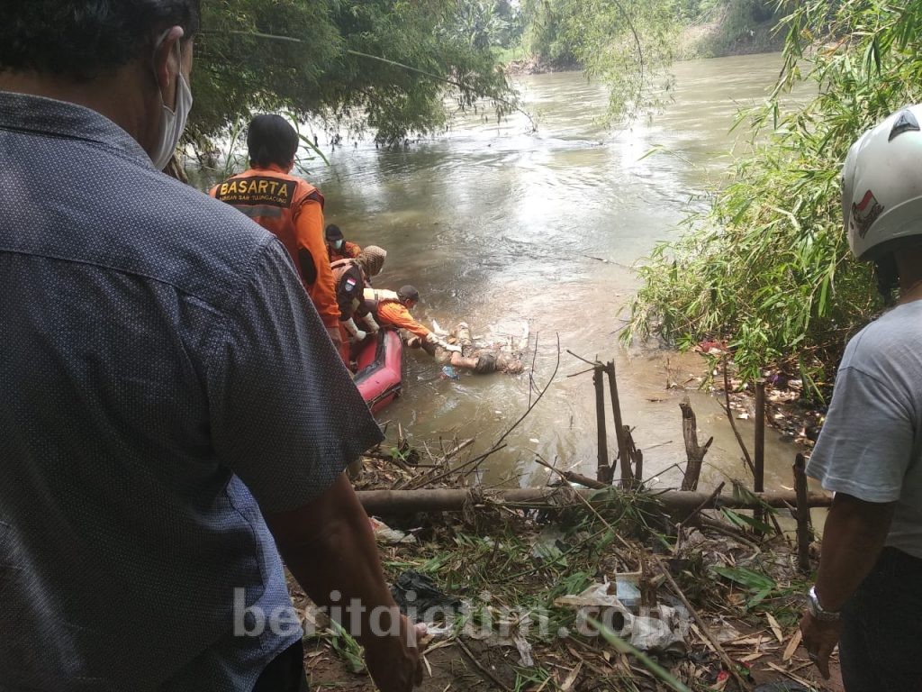 Mandi Bersama Temannya, Pelajar SMP Tenggelam di Sungai Brantas