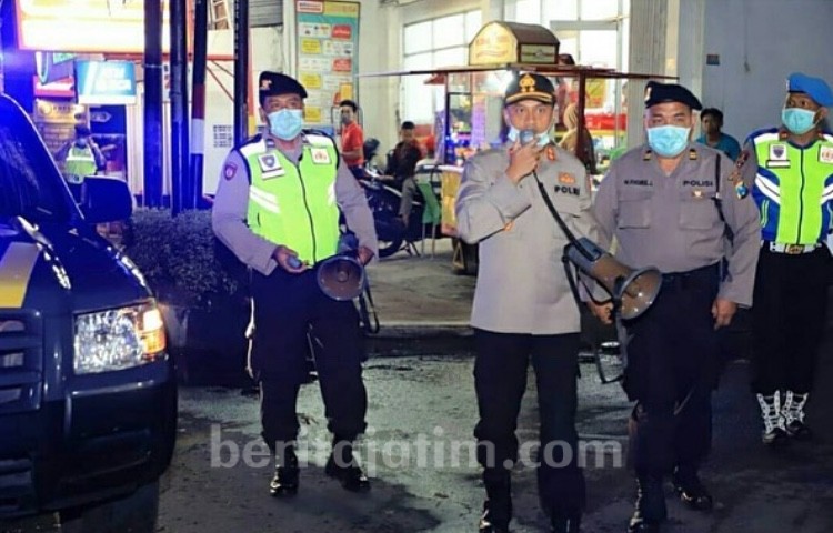 Cegah Covid-19, Pemkab dan Polres Kediri Gencar Patroli