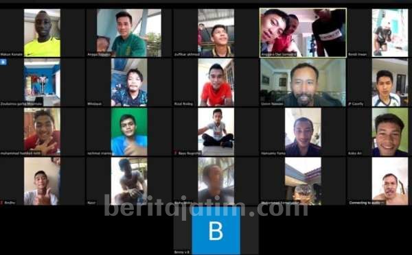 Persebaya Gelar Latihan Lewat Daring Online