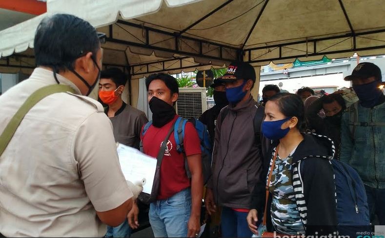 Ribuan Pemudik Tiba dari Bali ke Banyuwangi, Mayoritas Tanpa Surat Sehat