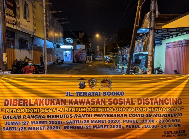 Jam Malam di Mojokerto, Hanya 1 Toko yang Boleh Buka Normal