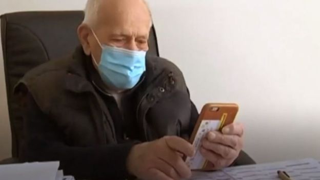 Dokter Usia 98 Tahun Masih Bekerja di Tengah Wabah Corona