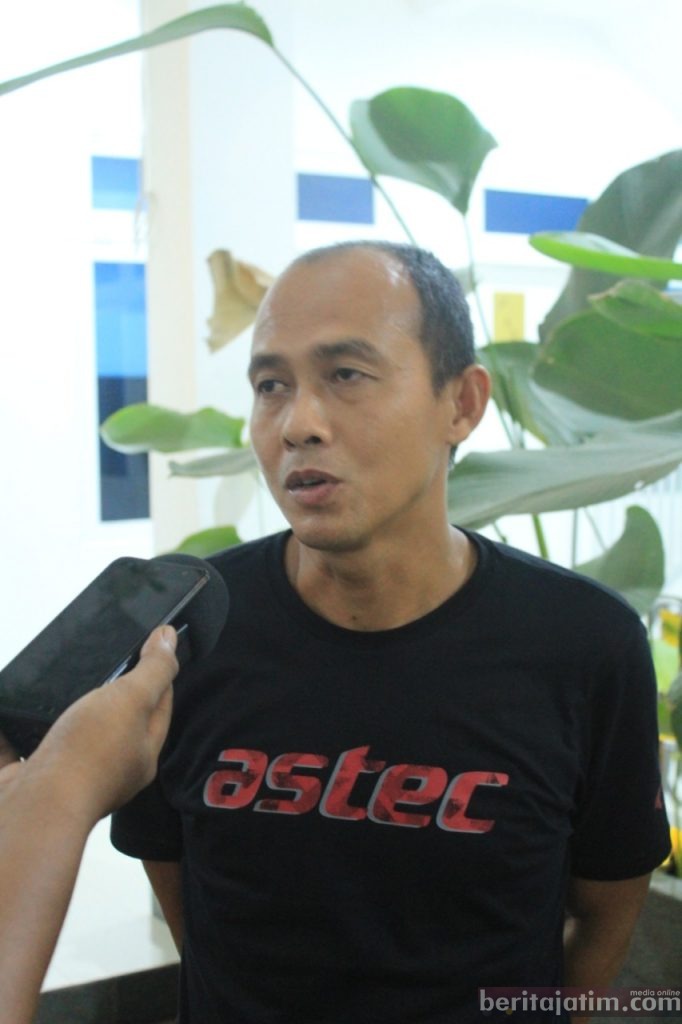 Pelatih Madura FC Pantau Latihan Pemain Lewat Video
