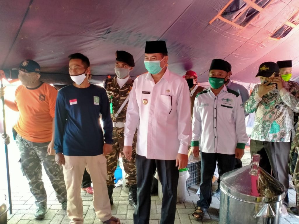 Dapur Umum PCNU Kabupaten Mojokerto Sediakan 300 Porsi Nasi Kotak Setiap Hari
