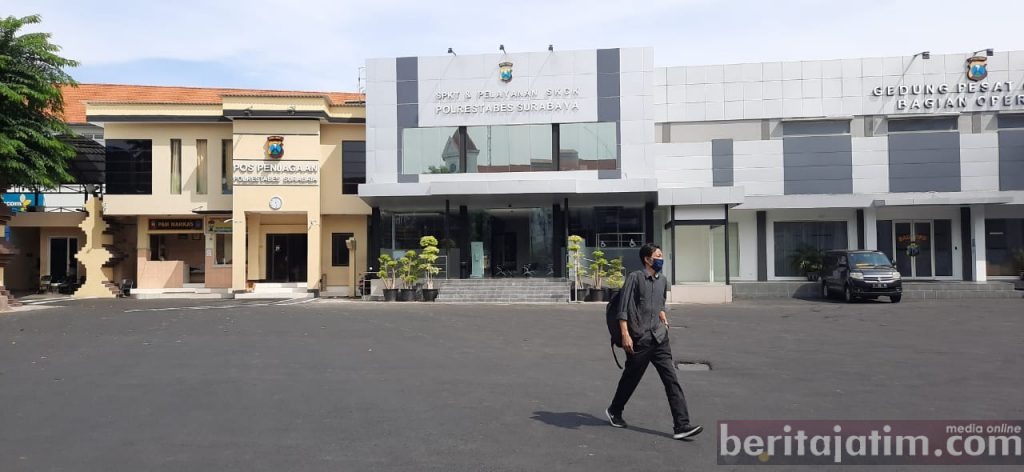 Penerapan New Normal, Masuk Polrestabes Surabaya Wajib Pakai Masker