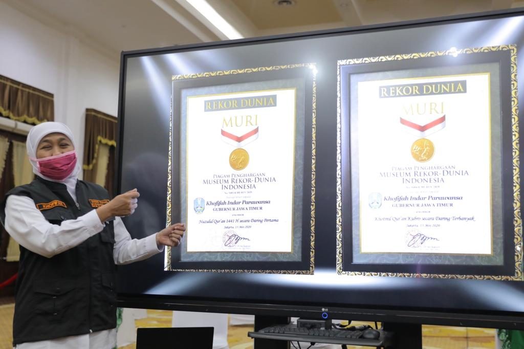 Khofifah Raih Rekor MURI, Jaya Suprana Terharu dan Teringat Gus Dur