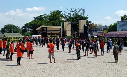 Langgar PSBB II di Sidoarjo, 110 Orang Disanksi Sosial