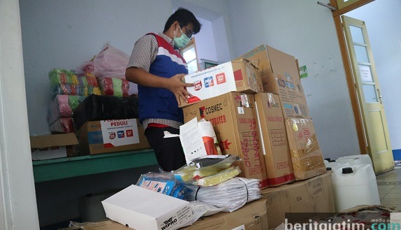 Pertamina Dukung APD untuk Nakes di Lumajang dan Jember