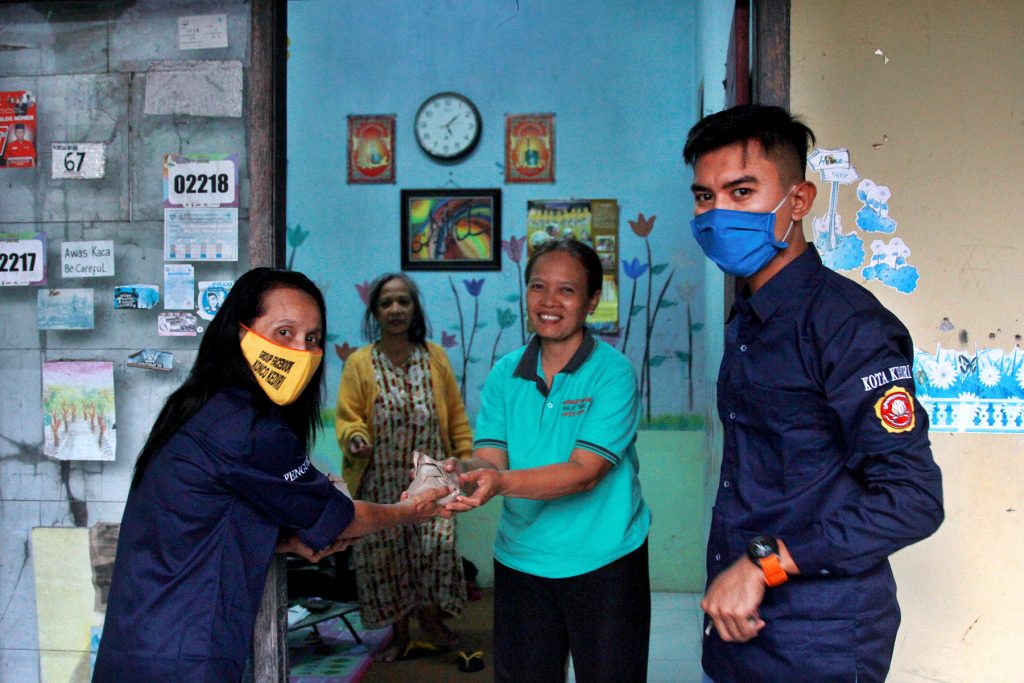 Pemkot Kediri Bagi Nasbung untuk Buka Puasa