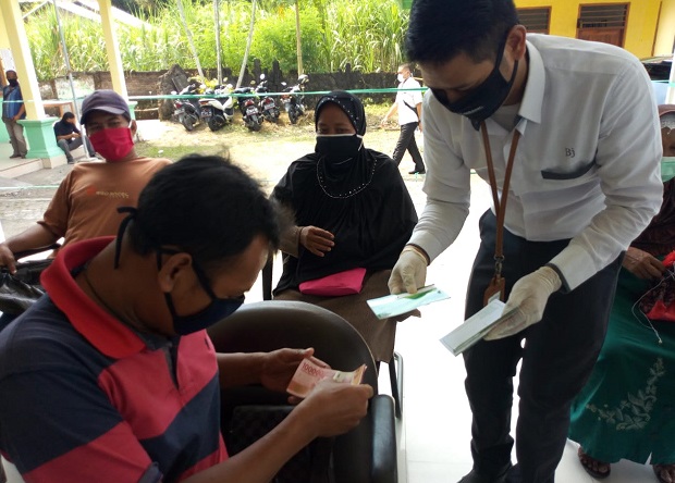 Proses Verifikasi dan Validasi, Buruh Tani Tembakau dan Pabrik Rokok Dapat BLT DBHCHT