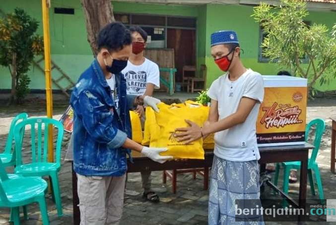 Korban PHK Tanpa Penghasilan Terima Paket Sembako Ramadan Heppiii