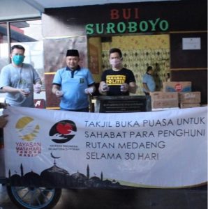 Yayasan Matahari Tangan Kasih Bagikan 2.600 Menu Buka Puasa