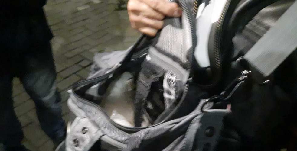 Usai Baku Tembak, Polisi Amankan Puluhan Sabu Dalam Rangsel