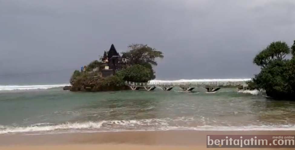 Waspada Gelombang Tinggi, Pantai Balekambang Masih Landai