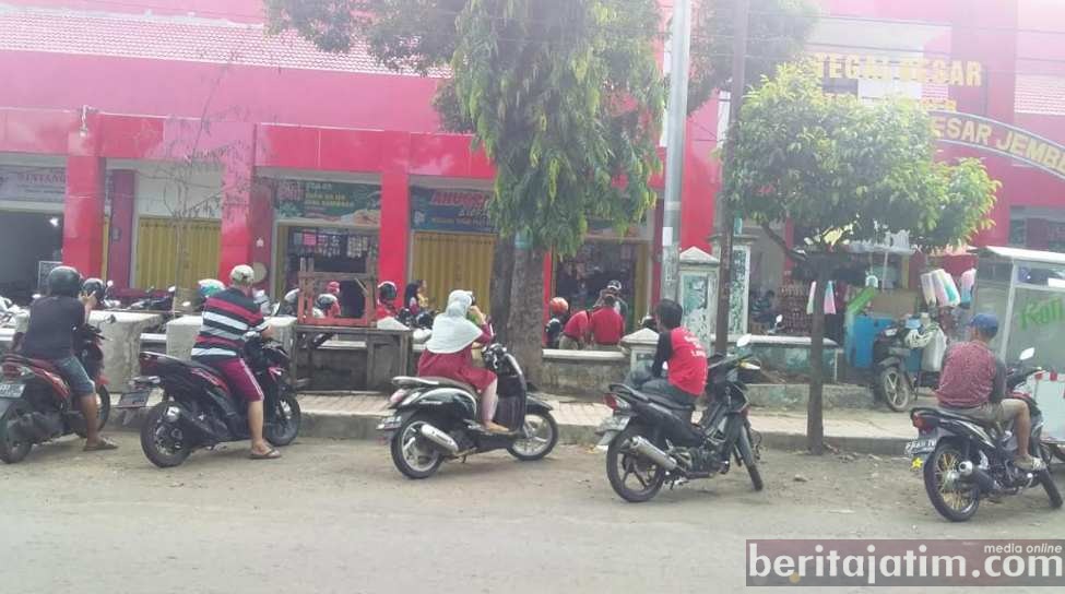 Bupati Jember Instruksikan Mall dan Pasar Tradisional Tutup Sepekan