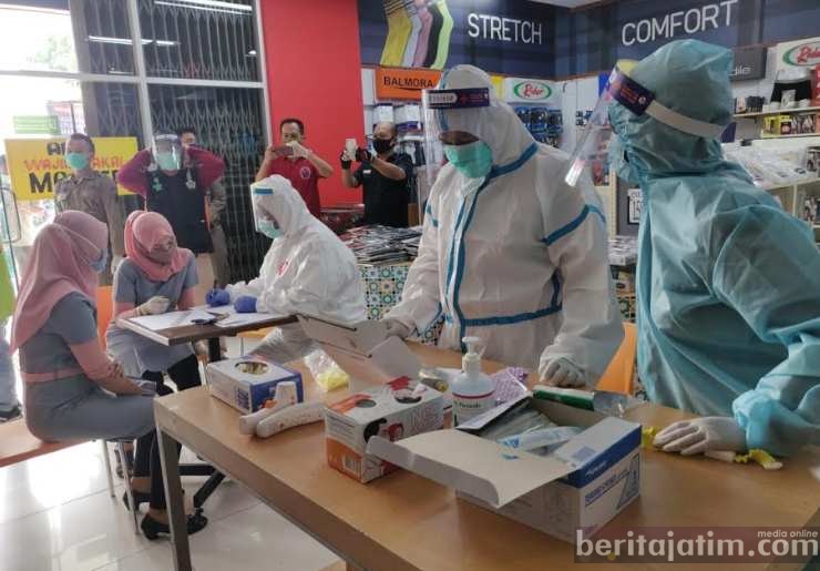 Karyawan Ramayana Gresik Kembali Beraktifitas