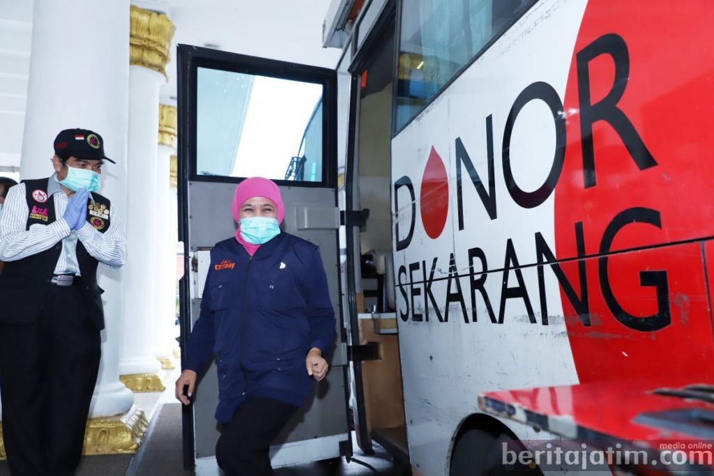 Khofifah Ajak Survivor Covid-19 Jatim Gotong-royong Donor Plasma Darah!